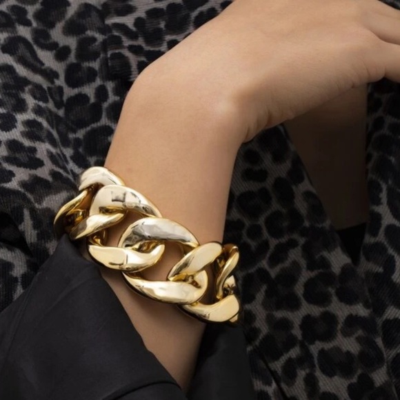 ⚜️[𝟯/$𝟯𝟴]⚜️Big Gold Snake Skin Bracelet NEW - Picture 5 of 9